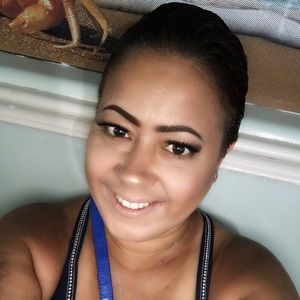 Meet your Posher, Damaris